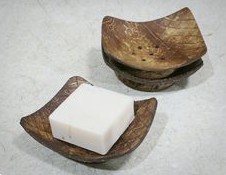 Jabonera hecha de cscara de coco