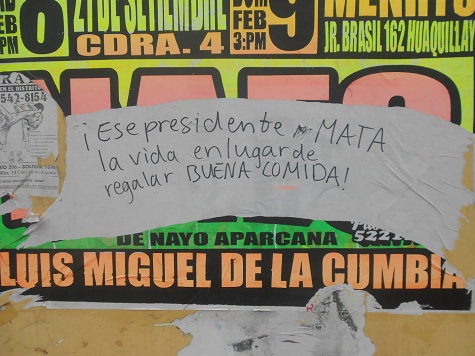 Graffitti: Der kriminelle
                              Prsident Vizcarra sollte besser gutes
                              Essen verteilen!
