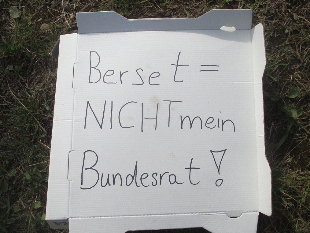 Demo in Uster 25.9.2021:
                    Plakat: Berset ist NICHT mein Bundesrat