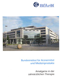 Das "Bundesamt fr Arzneimittel
                              und Medizinprodukte" in Bonn
                              verteidigt das hochgiftige Amalgam als
                              "Medizinprodukt" und betreibt
                              somit die Verharmlosung von Quecksilber,
                              Silber und anderen Metallen im Mund, mit
                              gar nicht "wissenschaftlichen"
                              Argumentationen