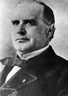 William
                            McKinley, Kriegsprsident der
                            "USA" ab 1896. Er sttzt weiterhin
                            die Erzkapitalisten und wird 1901 ermordet.