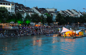 Raft 06
                              as a culture raft with music events on
                              Rhine River in Basel