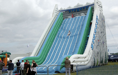 Inflatable slide 02
                            "Everest"