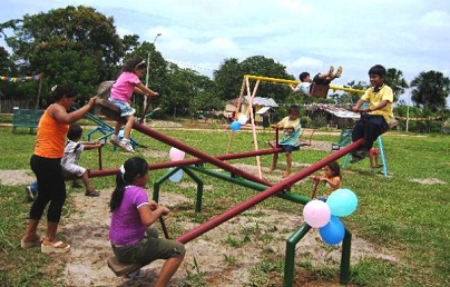 Seesaws without soft rubber buffers
                                in the location of Nuevo San Pedro in
                                the Peruvian jungle in Pucallpa, Uyacali
                                province, Peru