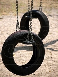 Vertical tire swing 01: comfortable
                            installation, without location