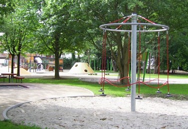 Big roundabout 02 with ropes and
                              seats in Fuhrenkamp in Langenhagen,
                              Germany