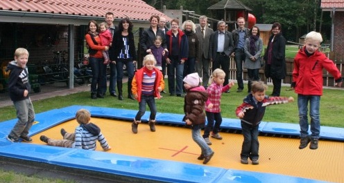 Trampoline 16:
                            submersible rectangular trampoline in the
                            preschool Remels in Friesland, Germany