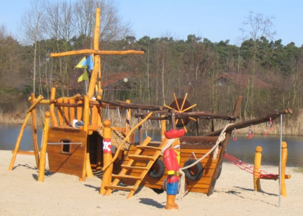 Ship in the recreation area
                                        of Haddorfer Seen ("Haddorf
                                        Lakes") in Wettringen,
                                        region of Muenster, North Rhine
                                        Westfalia, Germany, lateral
                                        view