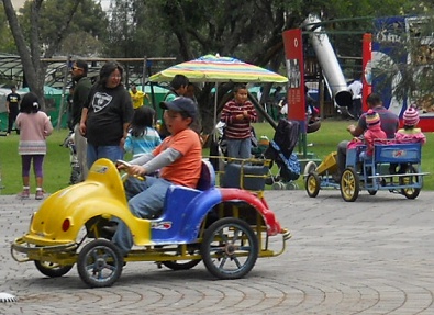 Driving a go-cart 04, Ejido Park in
                              Quito in Ecuador