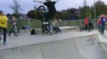 Skatepark 22: biking
                              with a flying position in the air
                              freehand, Horfield District in Bristol
