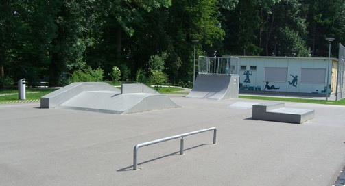 Skatepark 36: little skatepark in
                                Oberwil in canton of Aargau,
                                Switzerland, sight 2