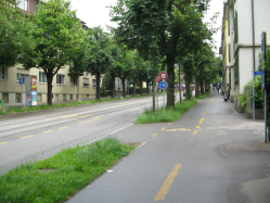 Veloweg-Fussweg markiert, Thunstrasse in
                          Bern
