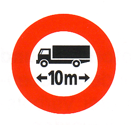 Verkehrszeichen: Vorschriftssignal maximale
                      Lnge von Lastwagen