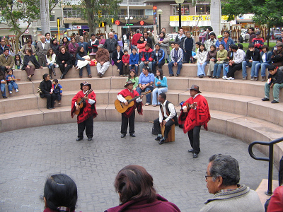 Amphitheater im
                                Kennedy-Park in Lima-Miraflores