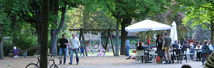 Un restaurante cerca del parque infantil, por
ejemplo en el Schützenmattpark (parque del parado
del tirador) en Basilea en Suiza Un restaurante cerca del
parque infantil, por ejemplo en el Schützenmattpark
(parque del parado del tirador) en Basilea en Suiza